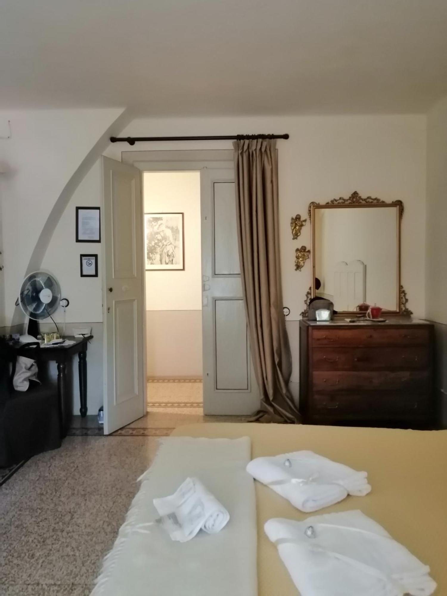Bed And Breakfast Evelina Lucca Exterior foto